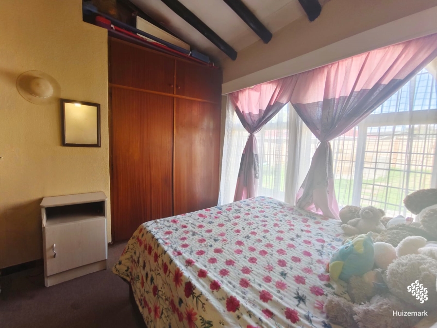 3 Bedroom Property for Sale in Vaalpark Free State